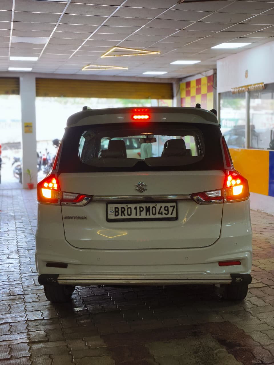 MARUTI SUZUKI ERTIGA VXI CNG