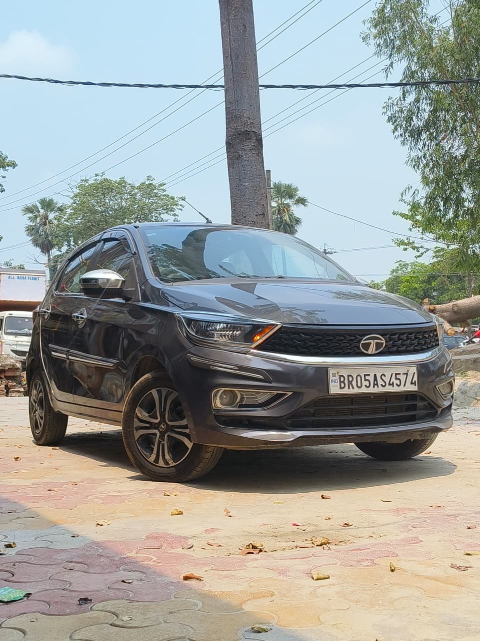 TATA TIAGO XZ 1.2 RNT BS6