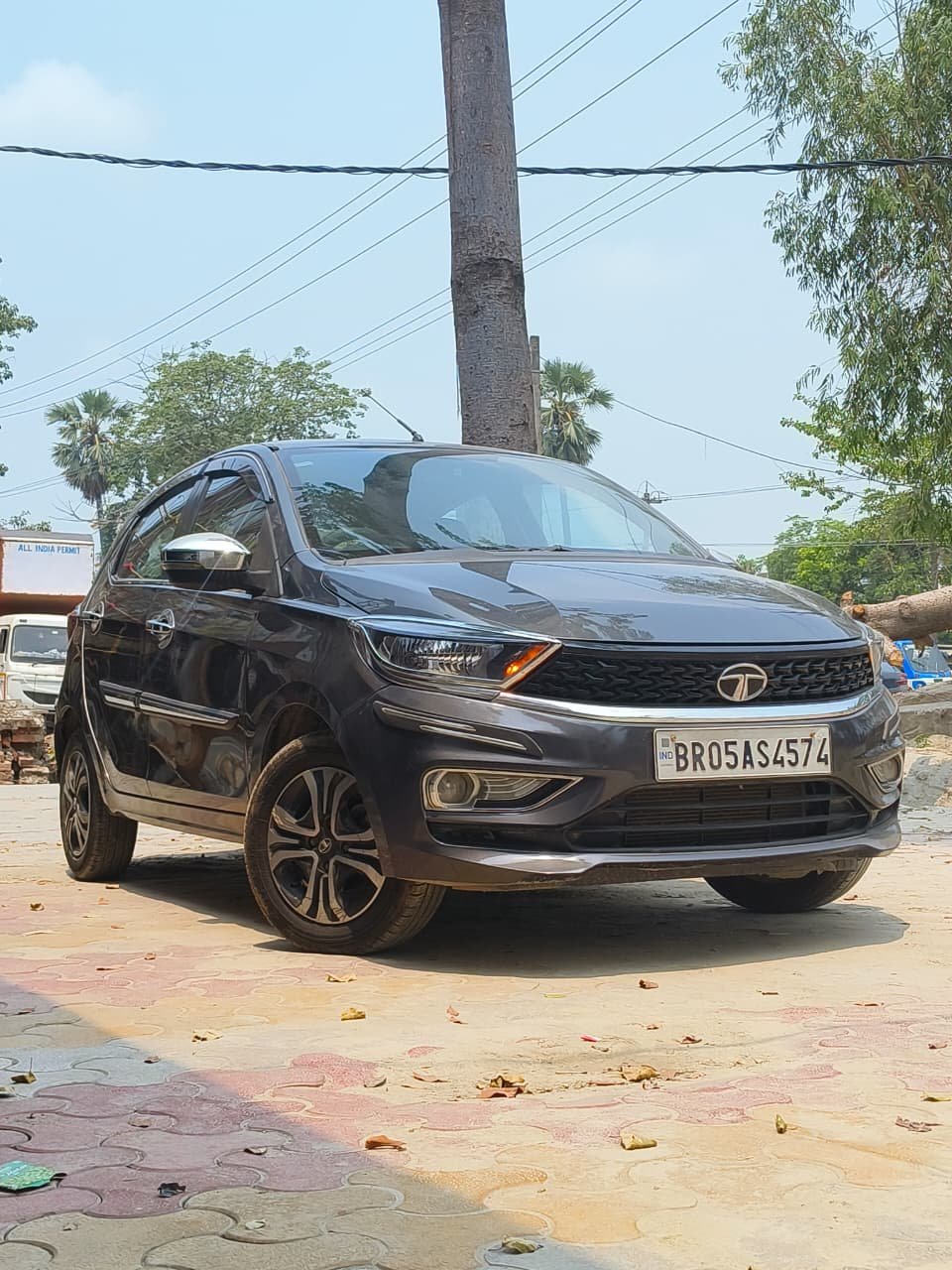 TATA TIAGO XZ 1.2 RNT BS6