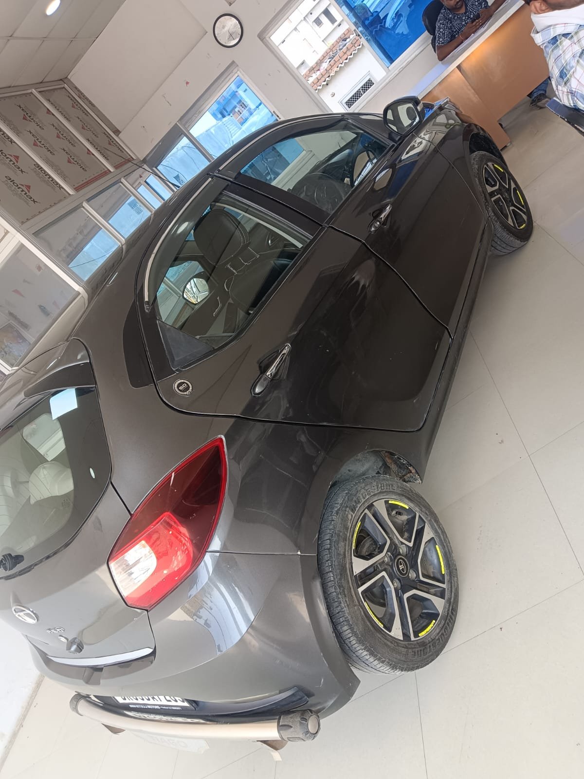 TATA TIAGO XZ+ 1.2RTN BS6PH2