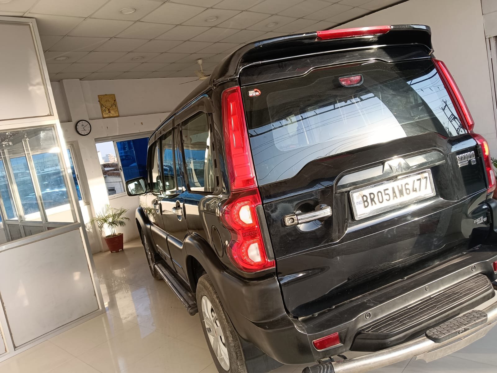 MAHINDRA SCORPIO CLASSIC S MT 7S