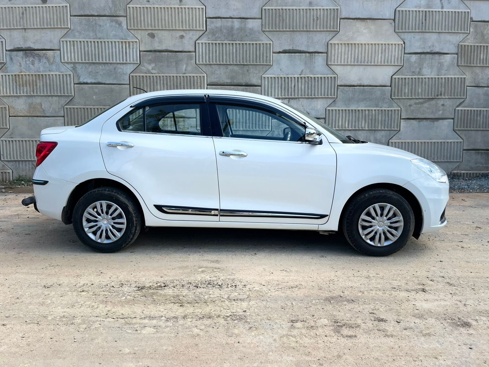 Maruti Suzuki Dzire VXI