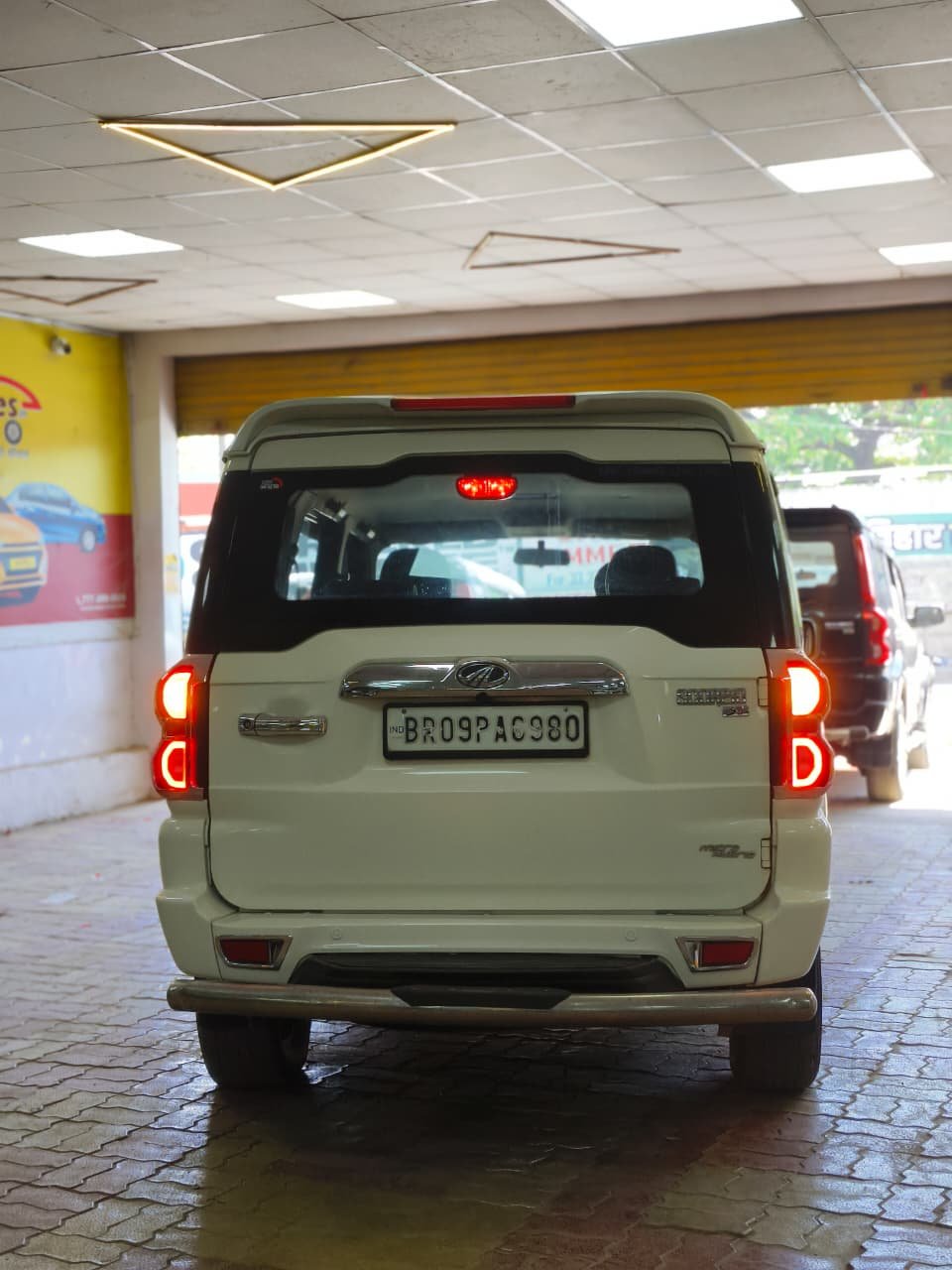 MAHINDRA SCORPIO S5 MH 2W 140