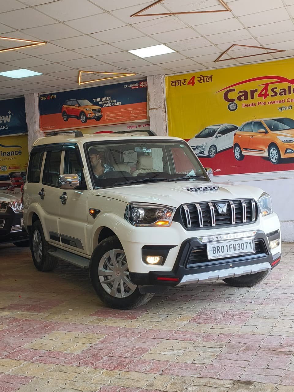 MAHINDRA SCORPIO CLASSIC S MT 7S