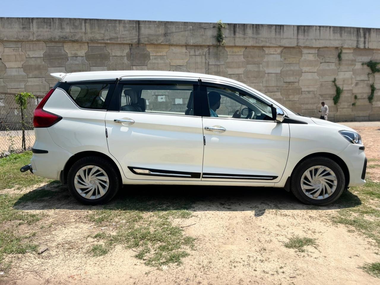 ERTIGA SMART HYBRID VXI (O)