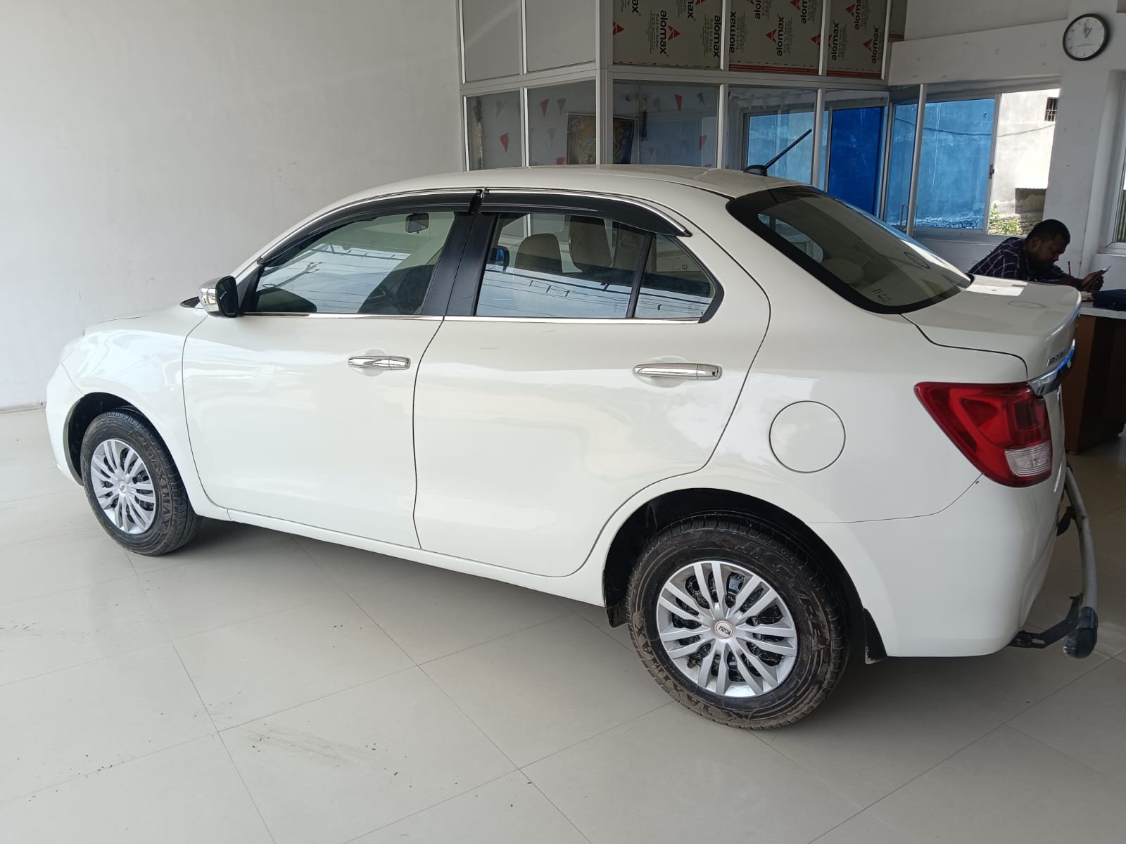 DZIRE VXI 1.2L ISS 5MT
