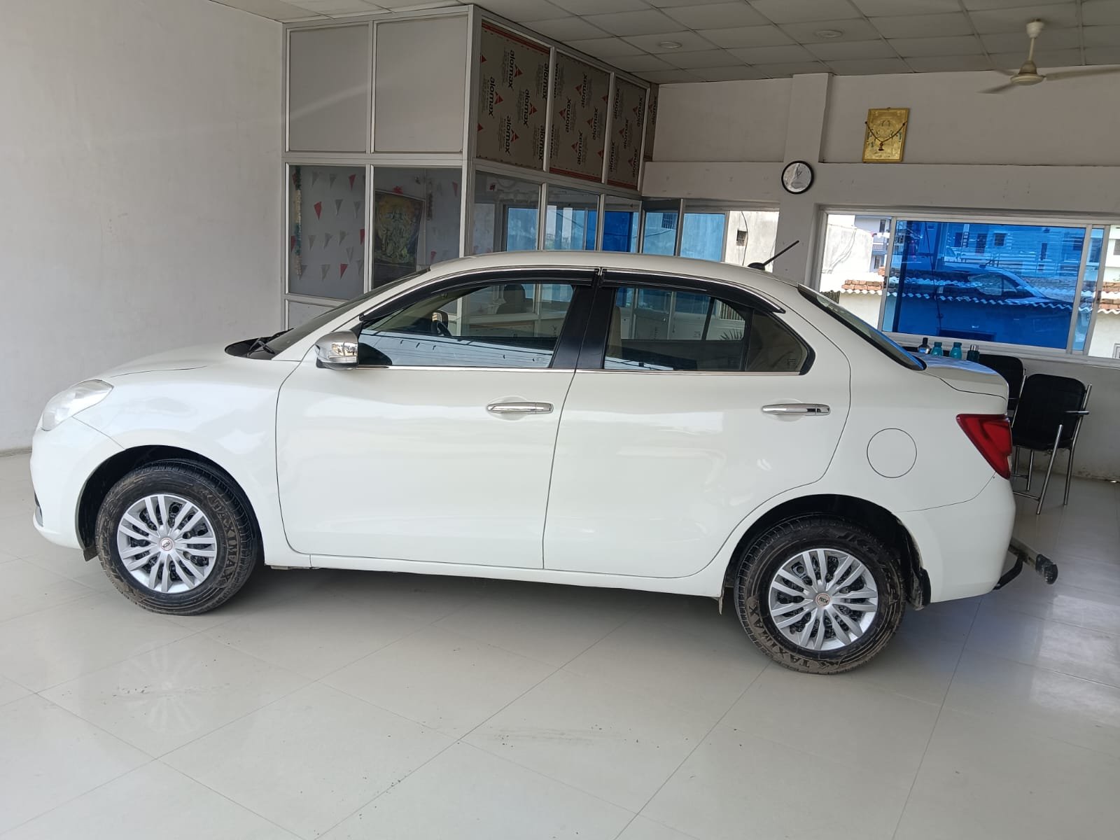 DZIRE VXI 1.2L ISS 5MT