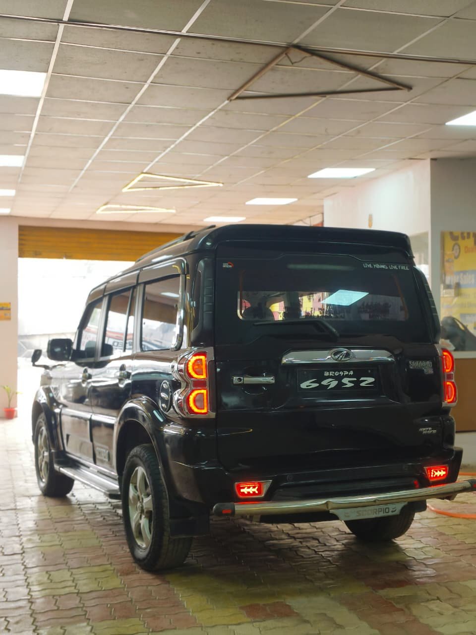 MAHINDRA SCORPIO S11 MH 2W 140