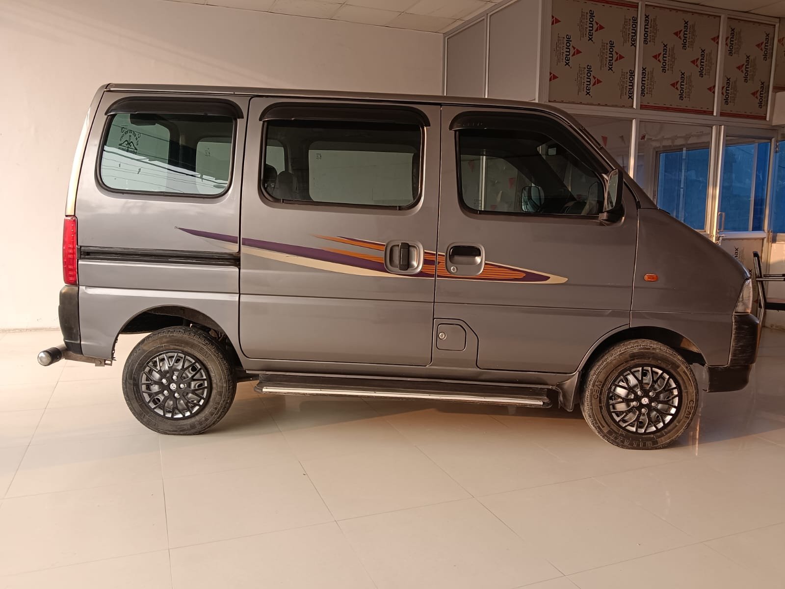 EECO 5 STR AC CNG