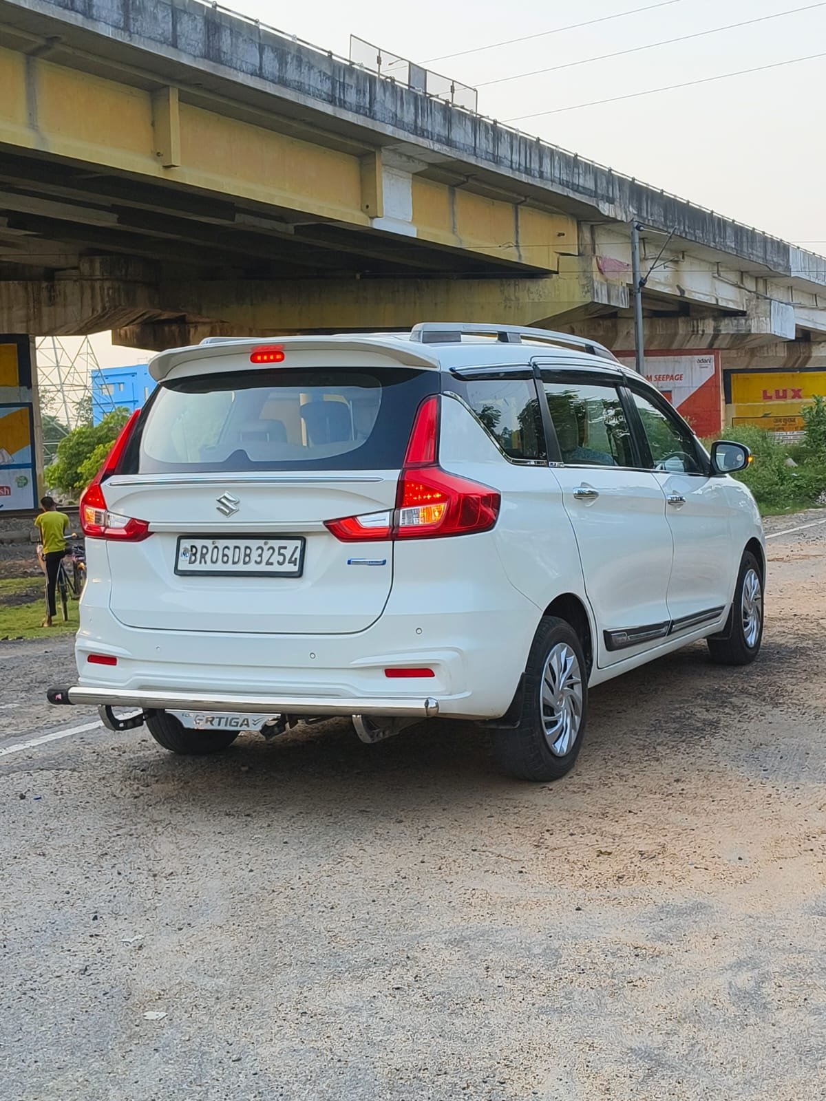 ERTIGA SMART HYBRID VXI (O)