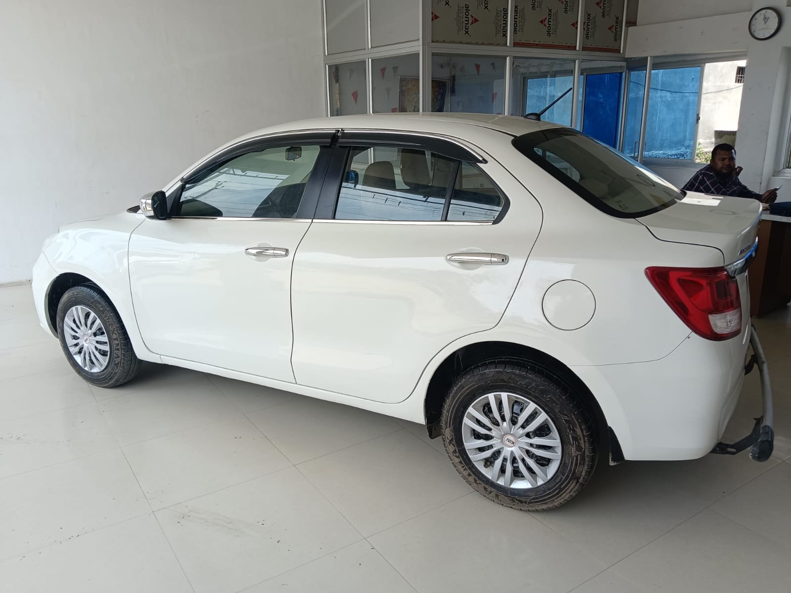 DZIRE VXI 1.2L ISS 5MT